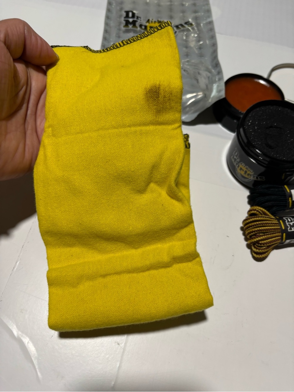 DR MARTENS CARE KIT - Picture 4 of 6